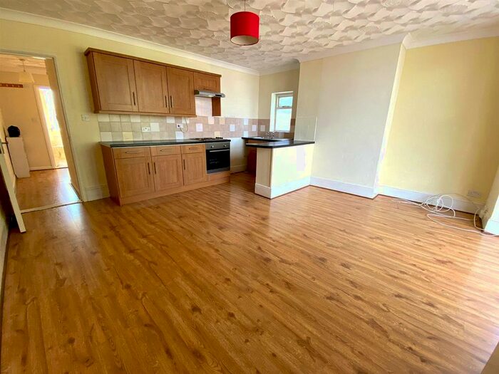 1 Bedroom Flat To Rent In London Road, Portsmouth, PO2