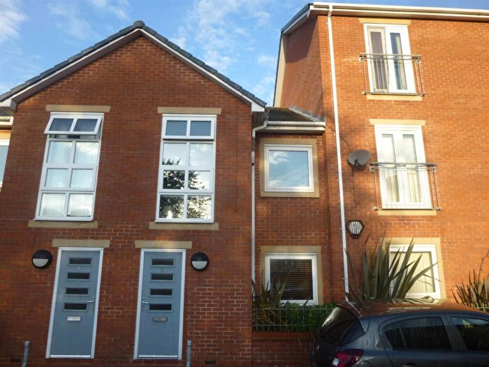 3 Bedroom House To Rent In Pepperhill Road, Moss Side, Manchester, M16