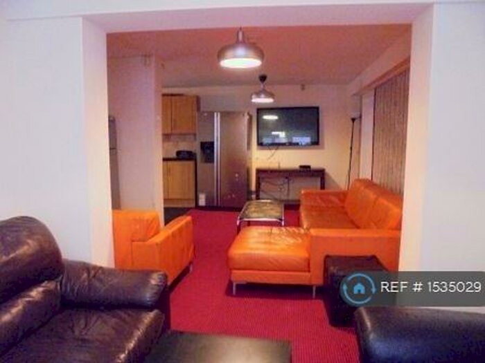 8 Bedroom End Of Terrace House To Rent In Derby Road, Manchester, M14