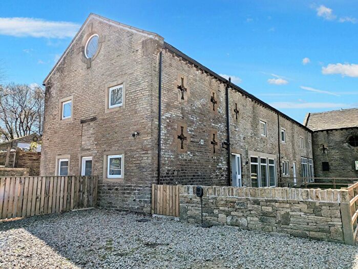5 Bedroom Barn Conversion For Sale In Rose Barn, Manor Farm, Wilshaw, Holmfirth, HD9