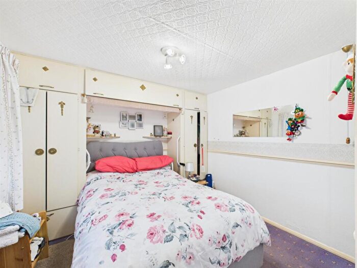 2 Bedroom Park Home For Sale In Seaholme Road, Mablethorpe, LN12