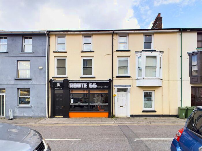 2 Bedroom Flat To Rent In Street, Aberdare, Rhondda Cynon