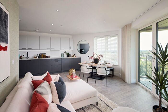 2 Bedroom Flat For Sale In Silver Road, Lewisham, SE13