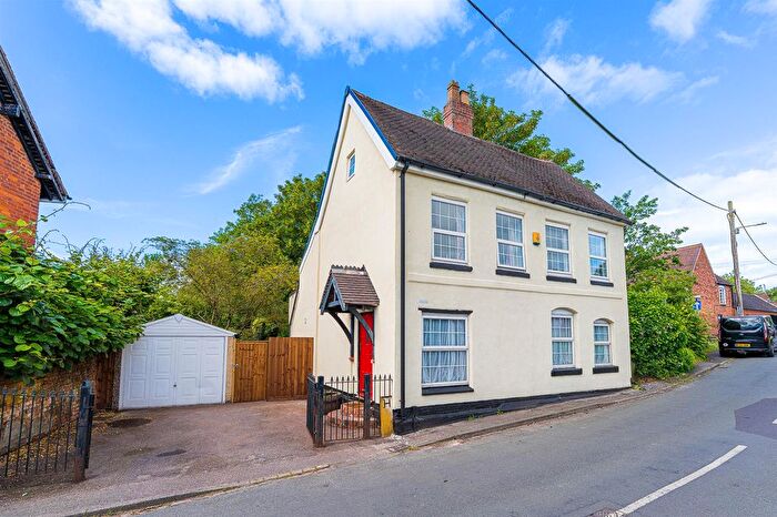 3 Bedroom Detached House For Sale In Sheep Fair, Rugeley, WS15