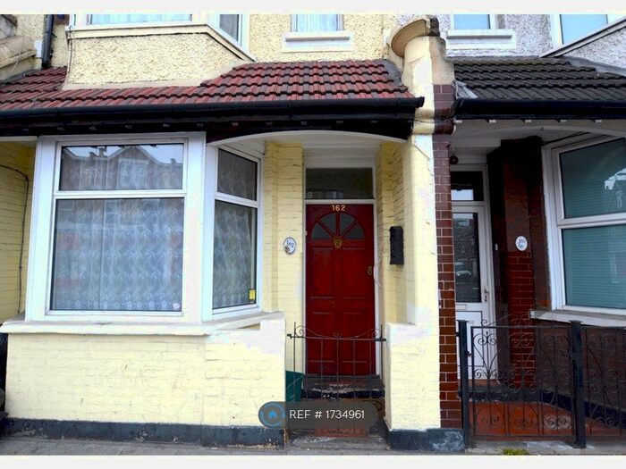 3 Bedroom Terraced House To Rent In Southbridge Road, Croydon, CR0