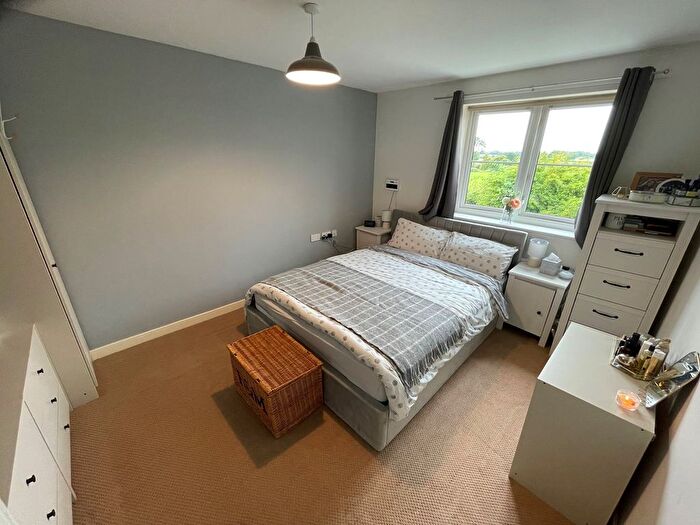 3 Bedroom End Of Terrace House For Sale In Fosse Close, Sapcote, Leicester, LE9