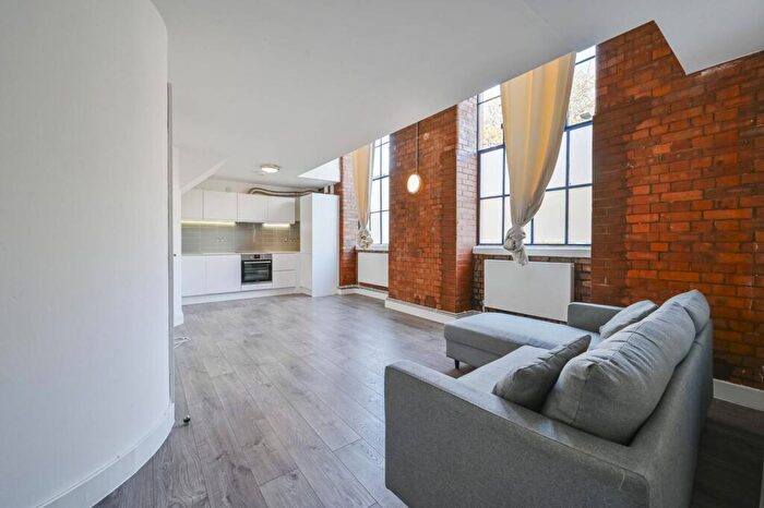 1 Bedroom Flat To Rent In Canonbury Heights East, , Islington, London, N1