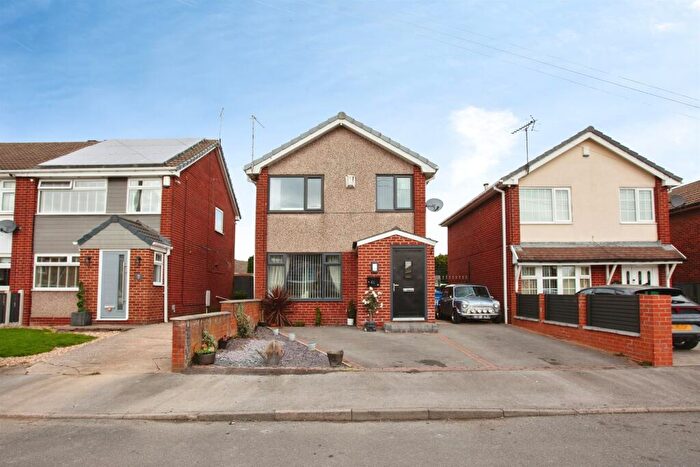 3 Bedroom Detached House For Sale In Derwent Drive, Chapeltown, Sheffield, S35