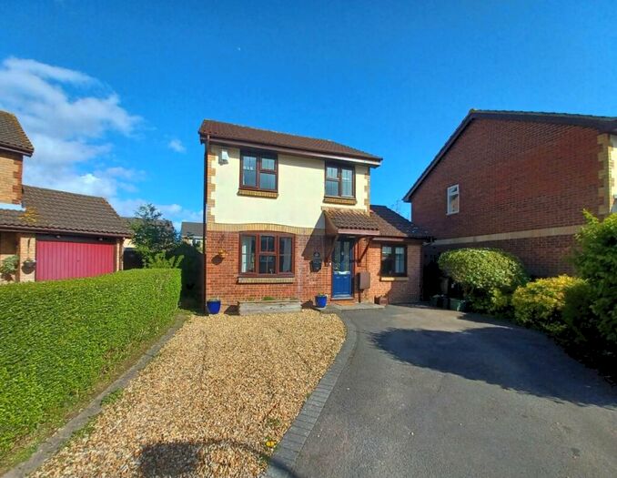3 Bedroom Detached House For Sale In Woodlands Road, Charfield, South Gloucestershire, GL12