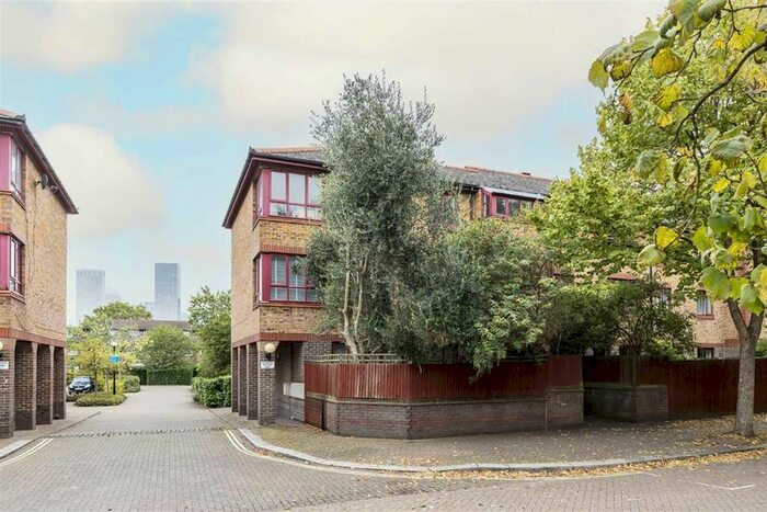 1 Bedroom Flat To Rent In Timber Pond Road, London, SE16