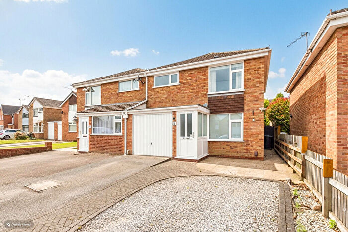 3 Bedroom Semi-Detached House For Sale In Malvern Crescent, Ashby-de-la-Zouch, LE65