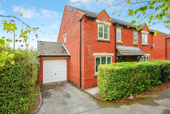 3 Bedroom Semi-Detached House To Rent In Lily Close, Bicester, Oxfordshire, OX26