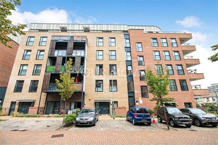 2 Bedroom Flat For Sale In Maxwell Road, Romford, RM7