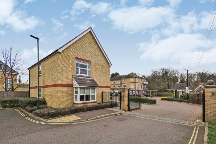 1 Bedroom Apartment For Sale In Weir Road, Kent, DA5