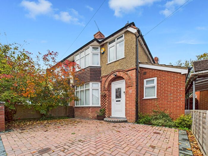 4 Bedroom Semi Detached House For Sale In Osborne Road, Reading, RG30