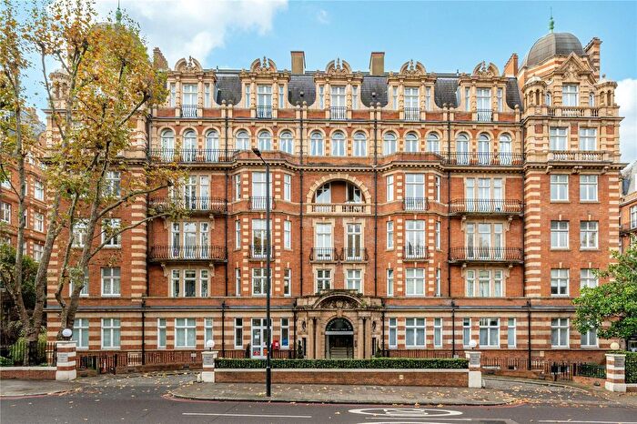 2 Bedroom Flat For Sale In Clarendon Court, Maida Vale, London, W9