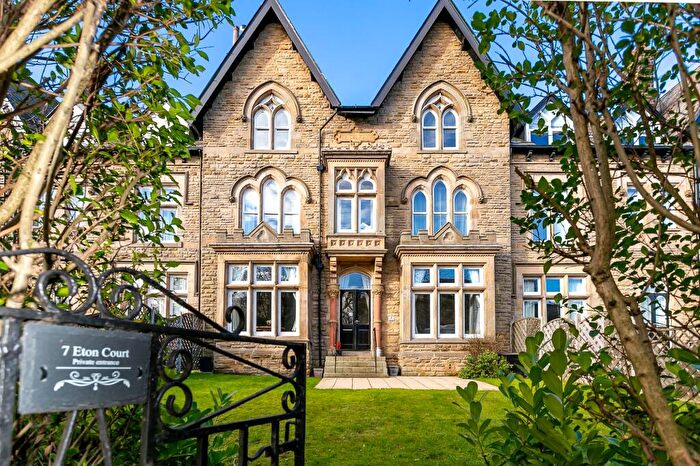 2 Bedroom Flat For Sale In Roseville Avenue, Harrogate, HG1