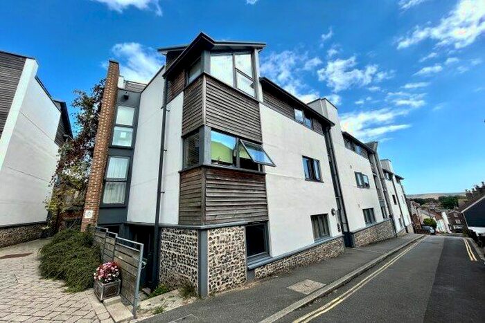 2 Bedroom Flat To Rent In The Printworks, Lewes, BN7