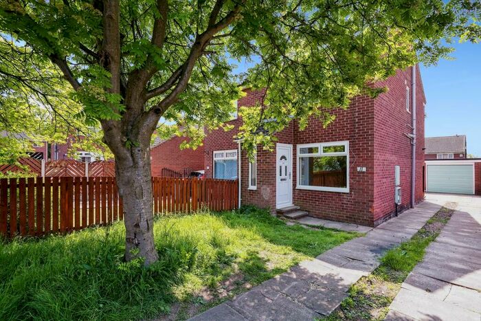 2 Bedroom Semi-Detached House To Rent In Lydgate, Leeds, West Yorkshire, LS9