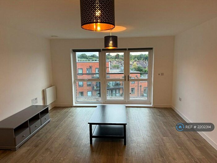 1 Bedroom Flat To Rent In West Green, Crawley, RH11