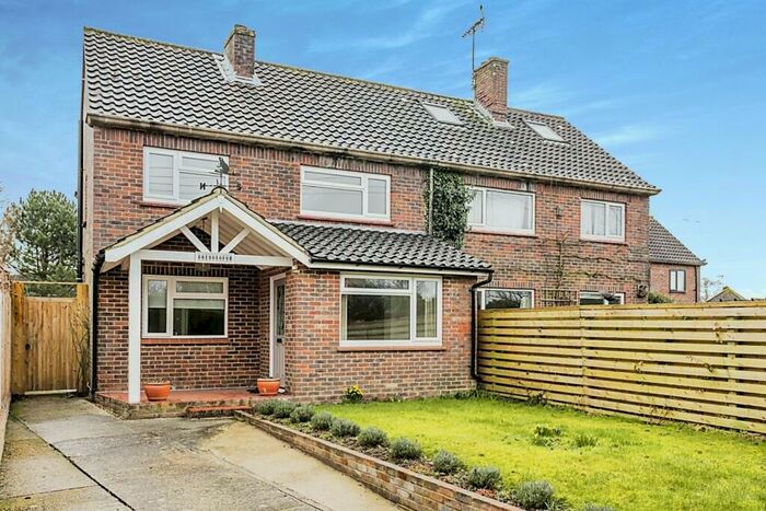 3 Bedroom Semi-Detached House For Sale In Lewes Road, Horsted Keynes, Haywards Heath, RH17