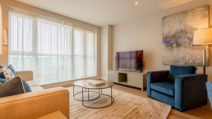 2 Bedroom Flat To Rent In Westferry Circus, Canary Wharf, E14