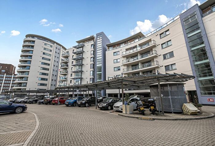 2 Bedroom Flat For Sale In Lexicon Apartments, Mercury Gardens, Romford, RM1