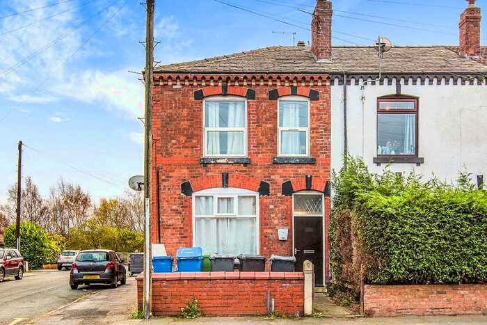 1 Bedroom Flat To Rent In Billinge Road, Wigan, Lancashire, WN5