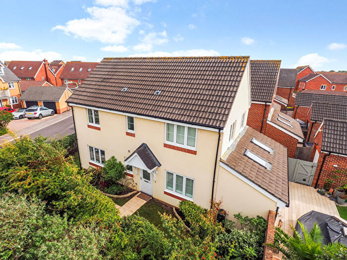 4 Bedroom Detached House For Sale In Magister Drive, Lee-on-the-Solent, PO13