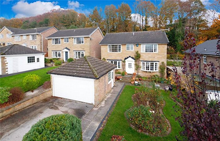 4 Bedroom Detached House For Sale In Birchdale, Bingley, West Yorkshire, BD16
