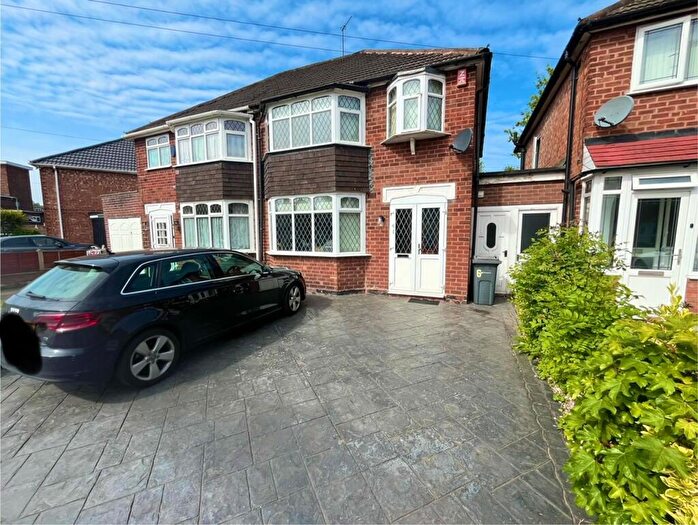 3 Bedroom Semi-Detached House To Rent In Cardington Avenue, Birmingham, B42