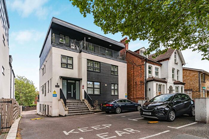 2 Bedroom Maisonette For Sale In Baring Road, Grove Park, SE12