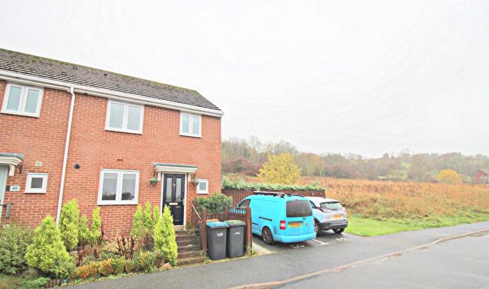 3 Bedroom Semi Detached House For Sale In Hilltop View, Langley Park, Durham, DH7