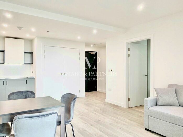 1 Bedroom Apartment To Rent In Willowbrook House, Coster Avenue, Woodberry Down, N4