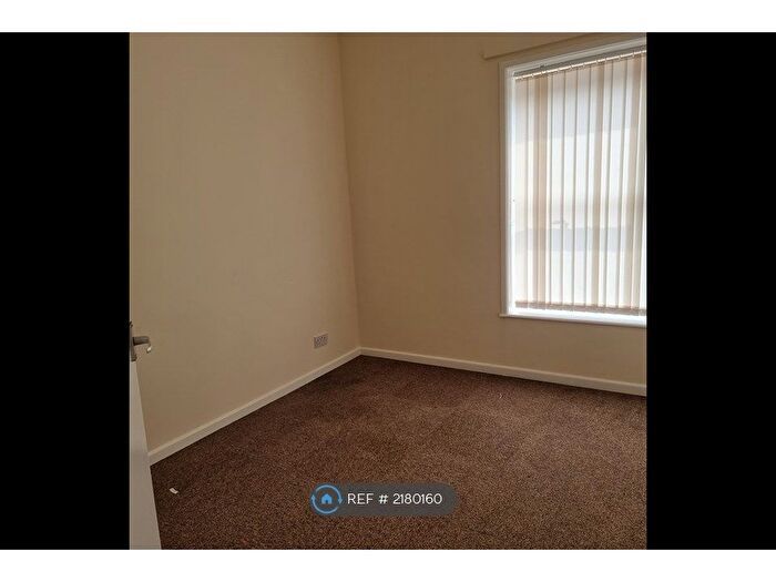 1 Bedroom Flat To Rent In New Street, St. Georges, Telford, TF2