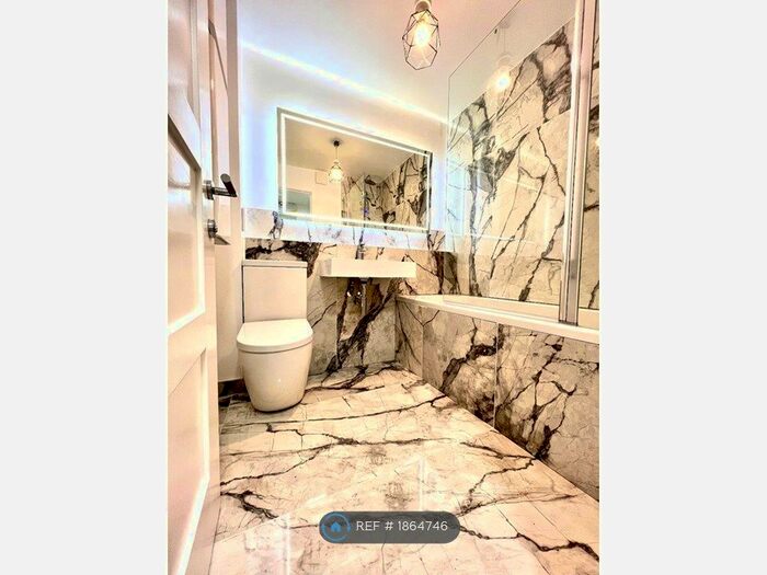 1 Bedroom Flat To Rent In Linnet Way, Purfleet, RM19