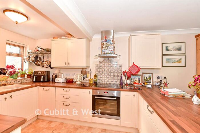 3 Bedroom Semi Detached House For Sale In North Street, Westbourne, West Sussex, PO10