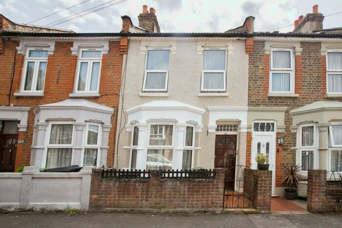 2 Bedroom Terraced House To Rent In Skeltons Lane, Leyton, E10