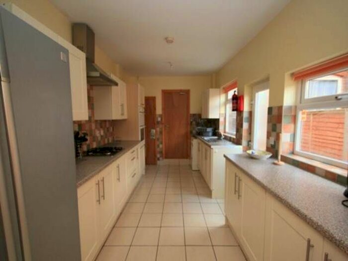 5 Bedroom Flat To Rent In Storer Road, Loughborough LE11