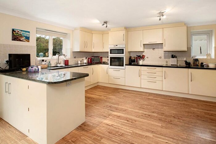 5 Bedroom Detached House For Sale In Cedar Close, Teignmouth, TQ14