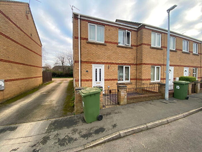 3 Bedroom End Of Terrace House For Sale In Barnes Way, Whittlesey, Peterborough, PE7