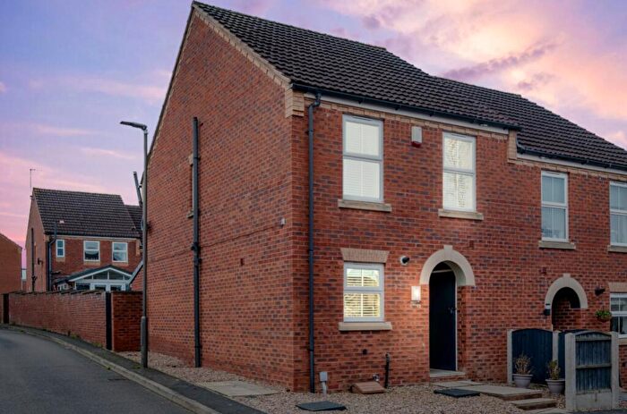 3 Bedroom Semi Detached House For Sale In Mulberry Croft, Hollingwood, Chesterfield, Derbyshire, S43