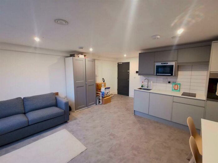 Studio To Rent In Fyfield Road, Enfield Town, EN1