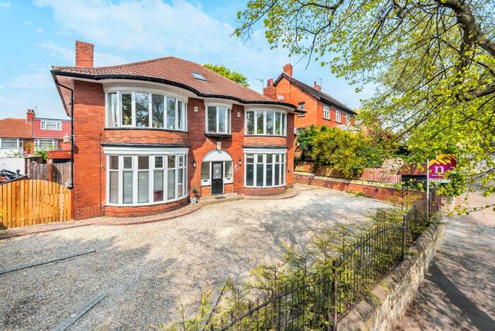 2 Bedroom Flat To Rent In Newton Hill Court, Chapeltown Road, Chapel Allerton, Leeds, LS7