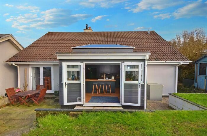 4 Bedroom Detached House For Sale In Lestraynes Lane, Penryn, TR10