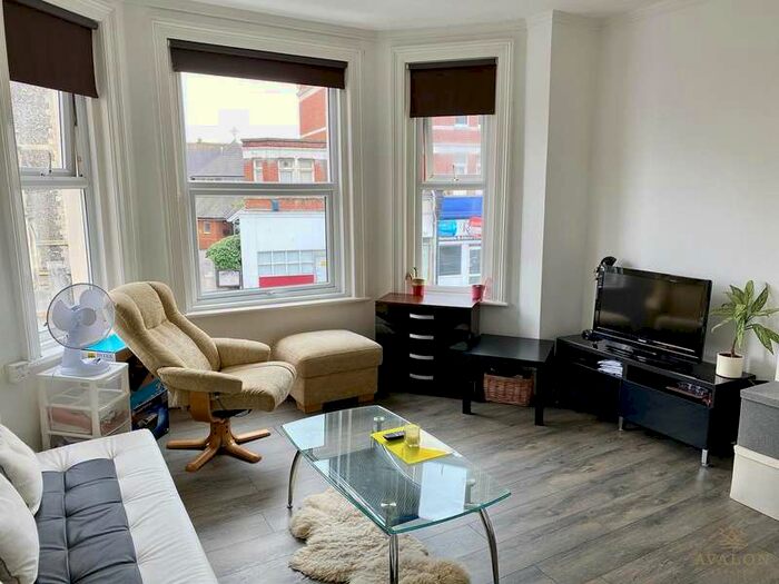 1 Bedroom Flat To Rent In 472 Christchurch Road, BH1