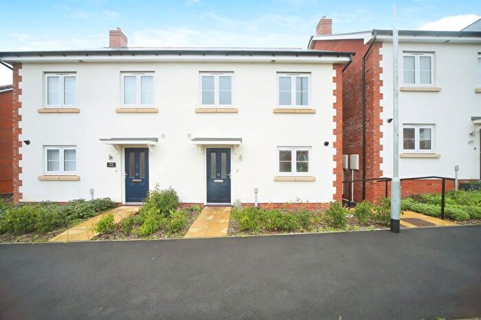 3 Bedroom Semi-Detached House For Sale In Ashmeads Close, Rumwell, Taunton, TA4