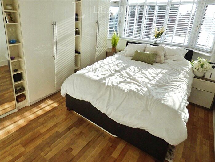 5 Bedroom Detached House For Sale In Lower Northam Road, Hedge End, Southampton, SO30