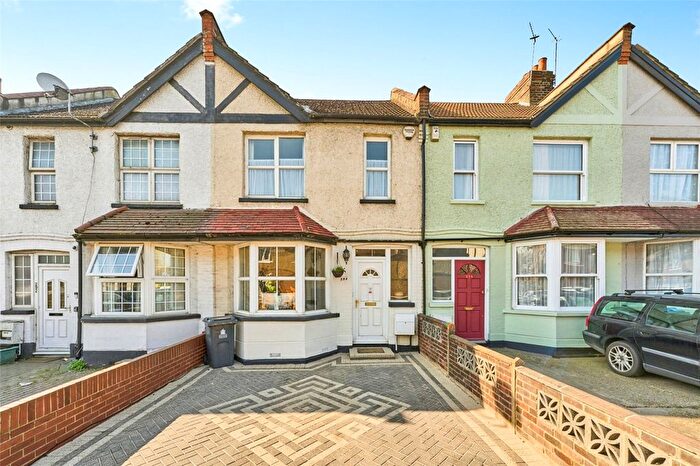 2 Bedroom Terraced House For Sale In Kingston Road, New Malden, KT3