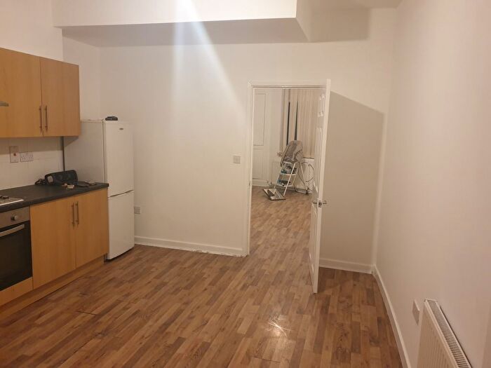 Studio To Rent In Woodfield Road, Balby, Doncaster, DN4